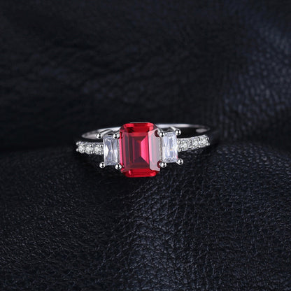 Bague avec Rubis